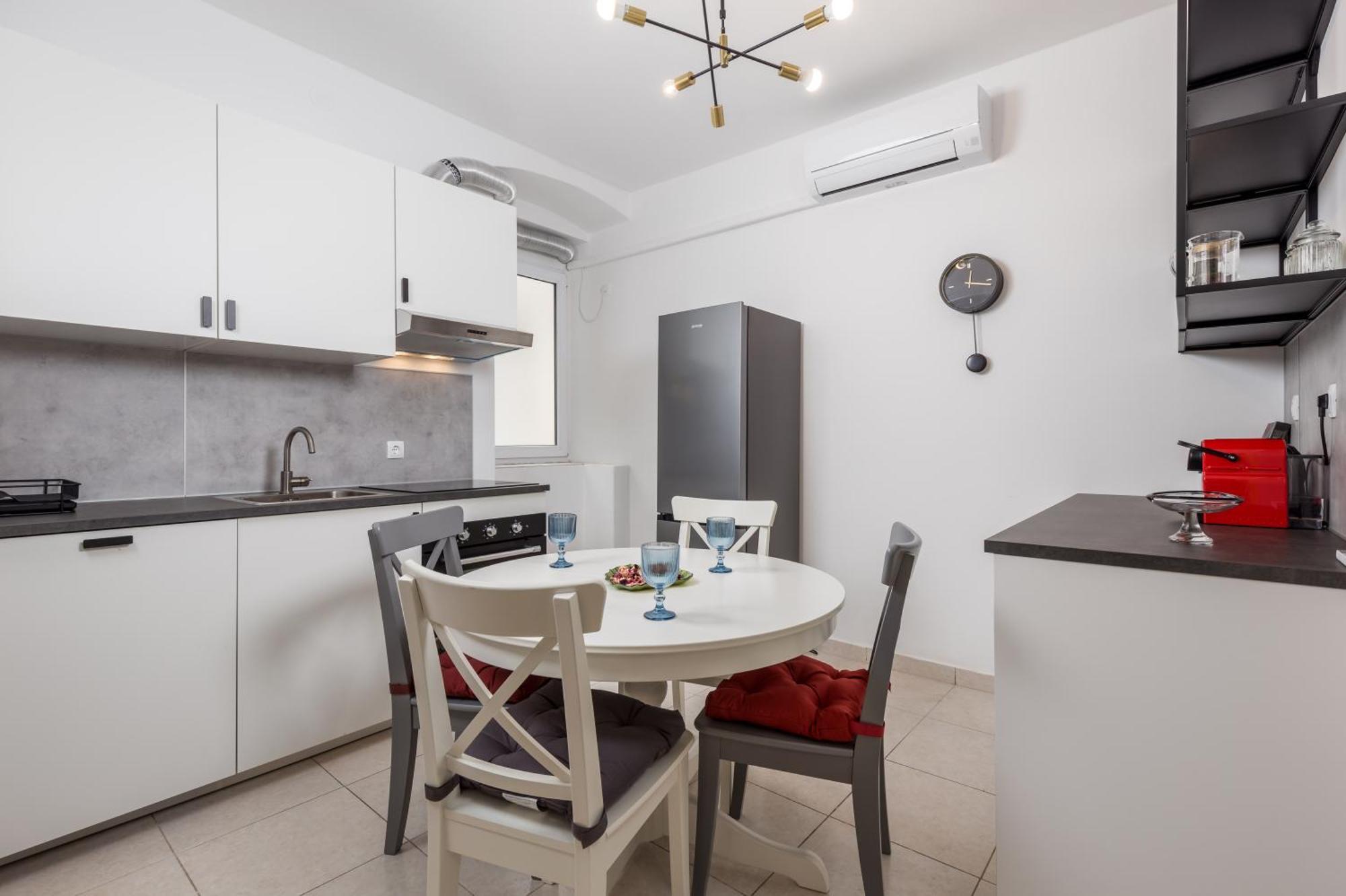 Sunshine Apartment Rijeka Luaran gambar