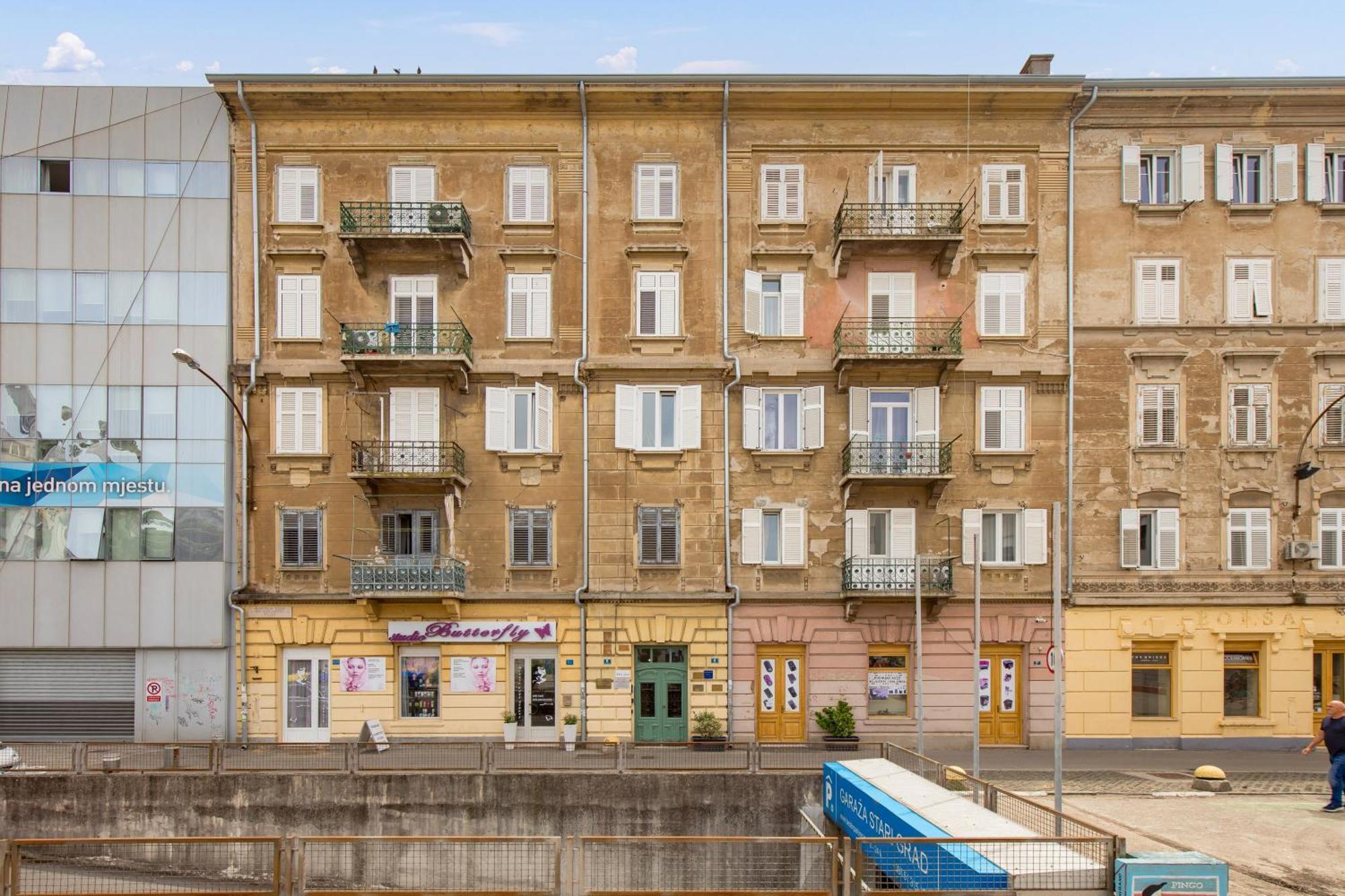 Sunshine Apartment Rijeka Luaran gambar